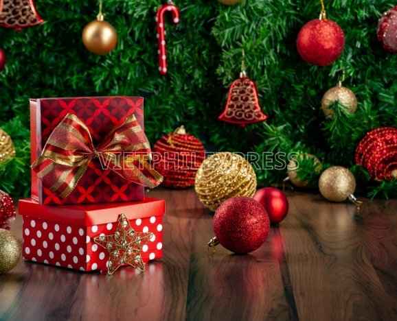 DỊCH VỤ VẬN CHUYỂN ĐỒ TRANG TRÍ NOEL ĐI NƯỚC NGOÀI
